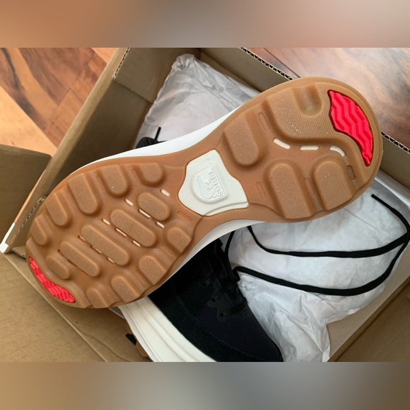 Sorel, High Top, Platform, Black Sneakers - Picture 5 of 5